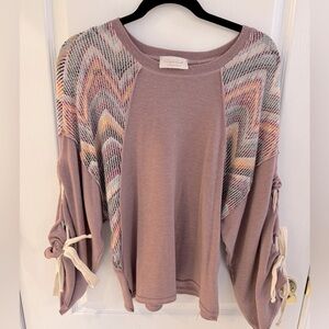 Women’s Boutique Knit Sleeve Sweater Size S